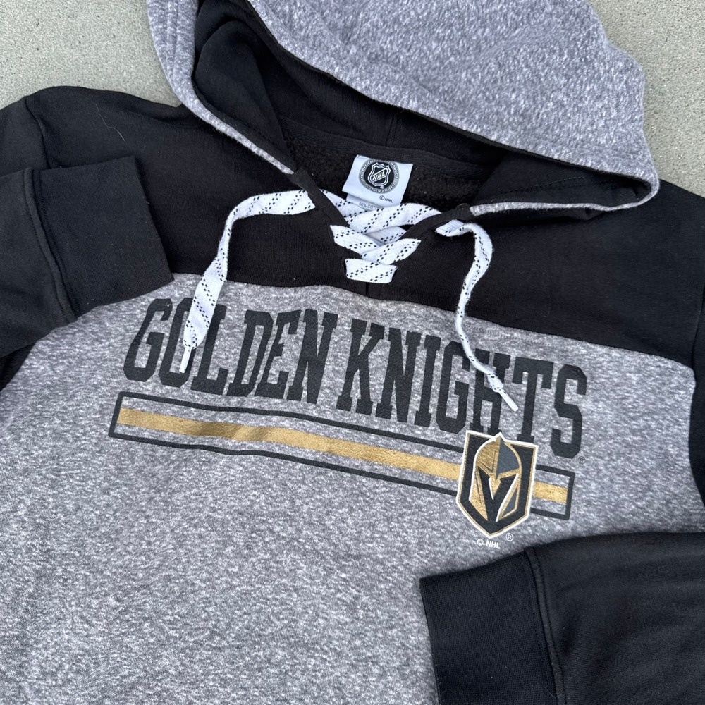 NHL Vegas Golden Knights Mens Small Lace Up Hoodie Black Gray Hockey‎ Sweatshirt